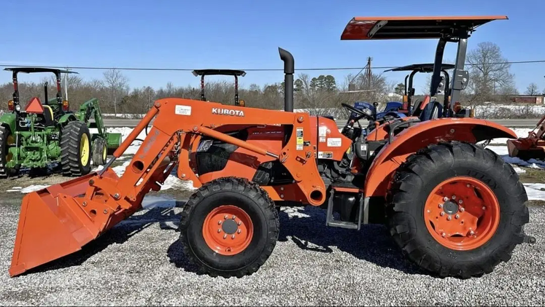 Image of Kubota M7060 Primary image