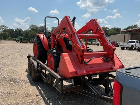 Image of Kubota M7060 equipment image 3