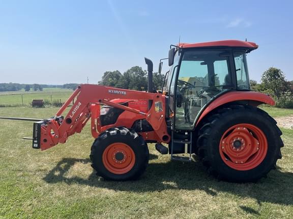 Image of Kubota M7060 equipment image 2