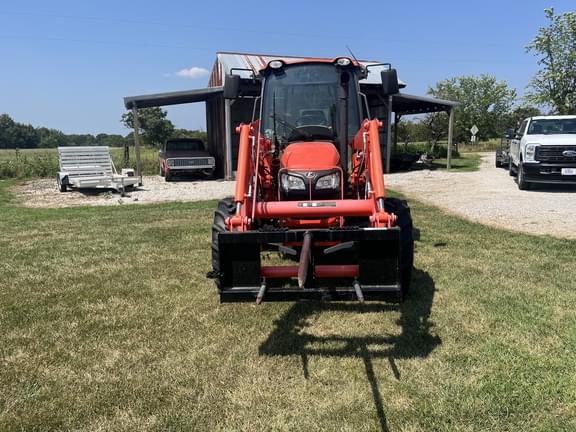 Image of Kubota M7060 equipment image 3