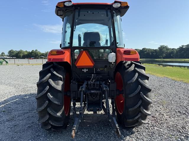 Image of Kubota M7060 equipment image 2