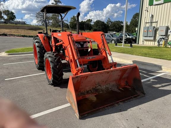 Image of Kubota M7060 equipment image 1
