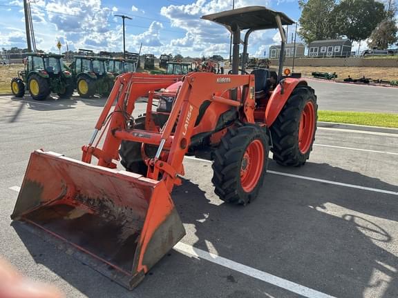 Image of Kubota M7060 equipment image 3