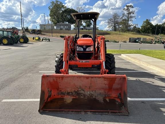 Image of Kubota M7060 equipment image 2