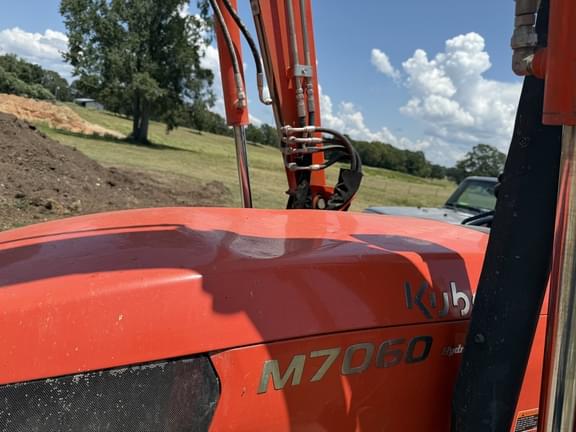 Image of Kubota M7060 equipment image 1