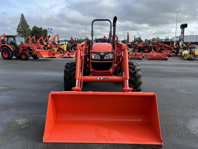 Image of Kubota M7060HD equipment image 2