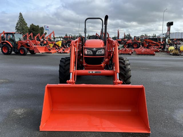 Image of Kubota M7060HD equipment image 2