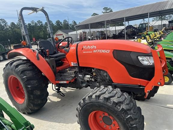 Image of Kubota M7060 equipment image 1