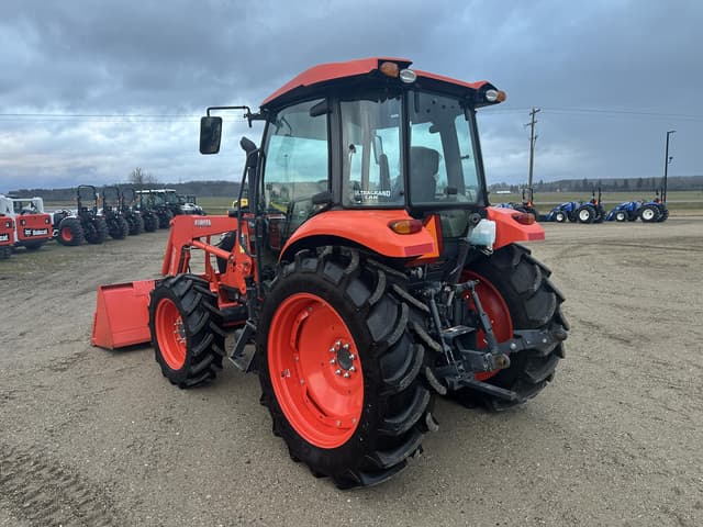 Image of Kubota M7060D equipment image 2