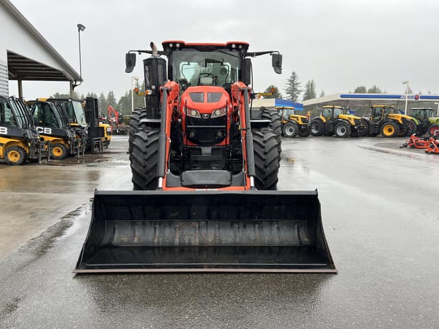 Image of Kubota M8-201 equipment image 2