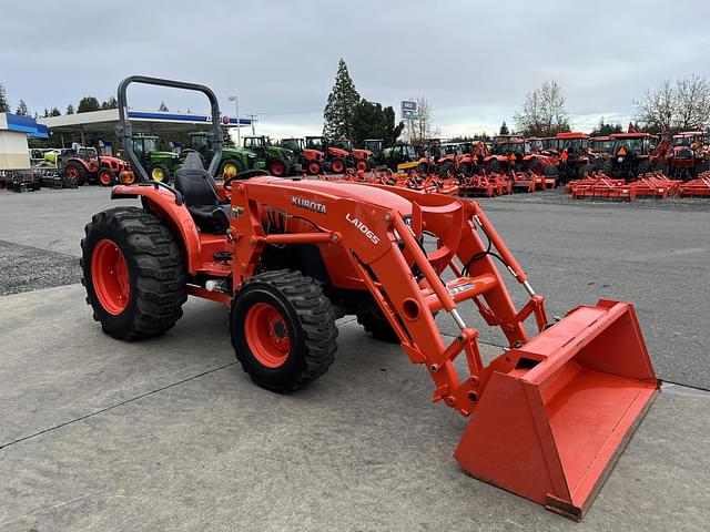 Image of Kubota MX5200HST equipment image 3