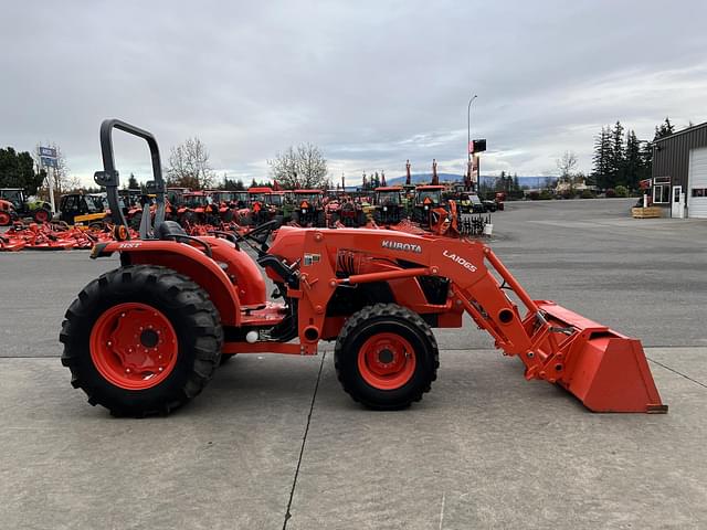 Image of Kubota MX5200HST equipment image 4