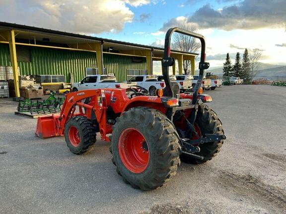 Image of Kubota MX5200HST equipment image 1
