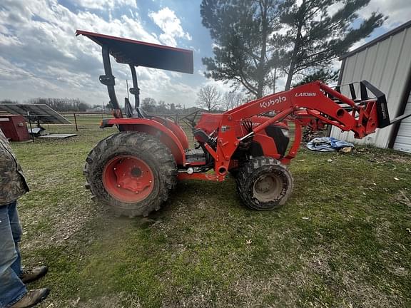 Image of Kubota MX5400 equipment image 2