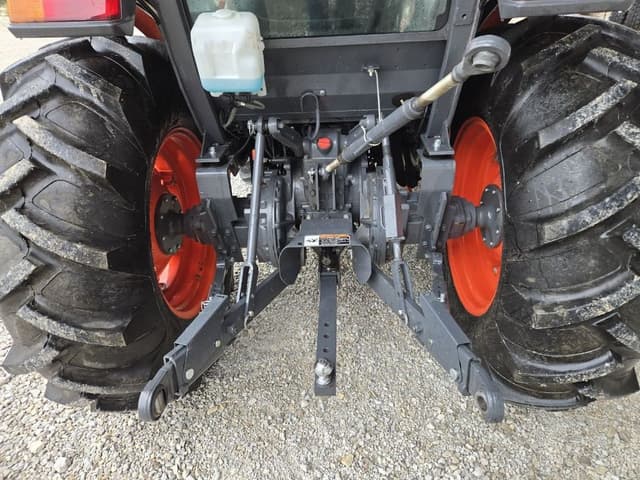 Image of Kubota MX5400 equipment image 3
