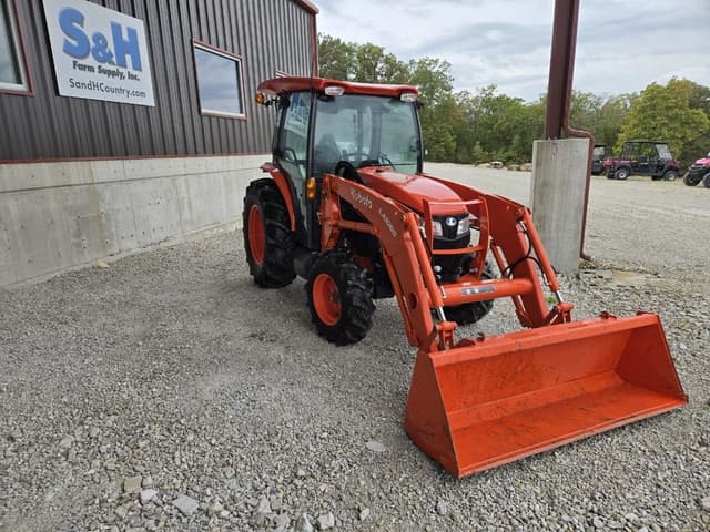Image of Kubota MX5400 equipment image 1
