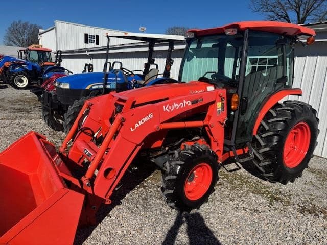Image of Kubota MX5400 equipment image 3