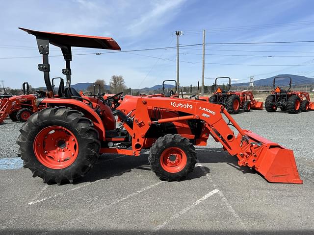 Image of Kubota MX5400DT equipment image 4