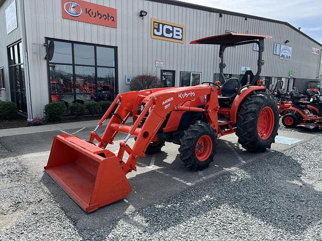 Image of Kubota MX5400DT equipment image 1