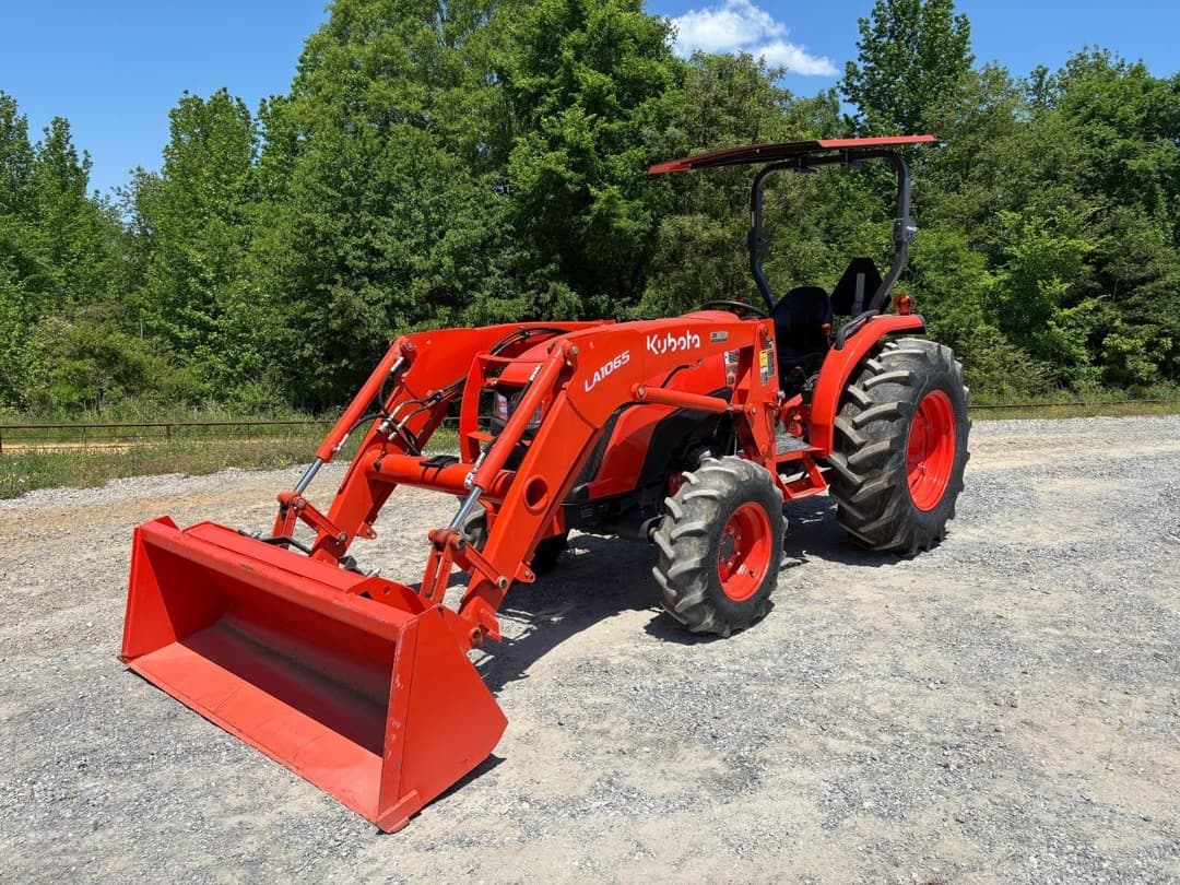 Image of Kubota MX5400DT Primary image