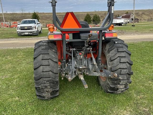 Image of Kubota MX5400HST equipment image 2