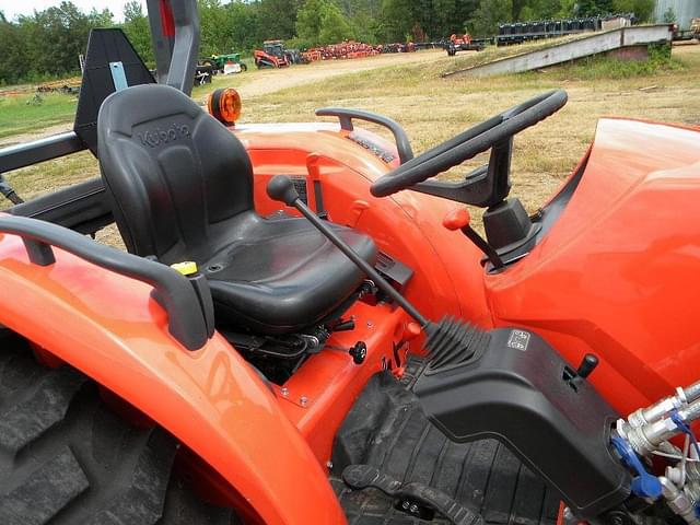 Image of Kubota MX5400 equipment image 3