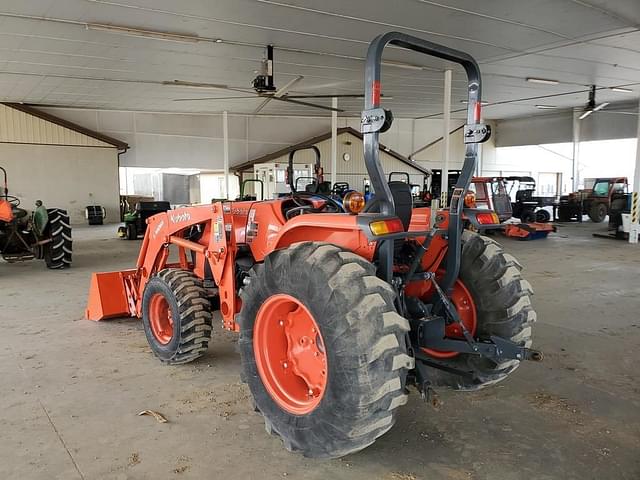 Image of Kubota MX5400 equipment image 2