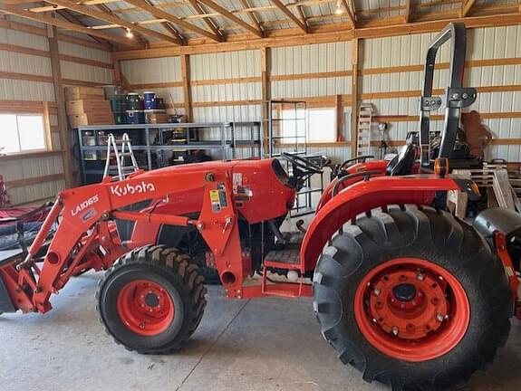 Image of Kubota MX5400HST equipment image 2