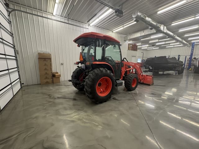 Image of Kubota MX6000 equipment image 2