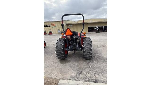 Image of Kubota MX6000 equipment image 4