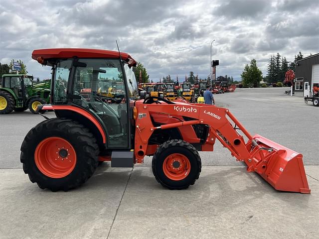 Image of Kubota MX6000 equipment image 4