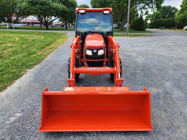 Image of Kubota MX6000HSTC equipment image 2