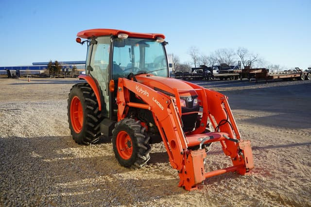 Image of Kubota MX6000HSTC equipment image 4
