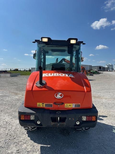 Image of Kubota R630 equipment image 3