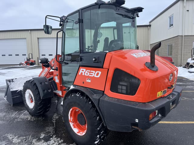 Image of Kubota R630 equipment image 4