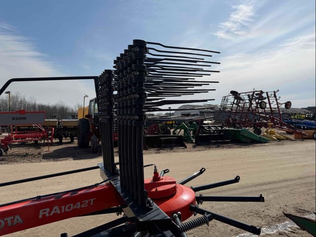 Image of Kubota RA1042T equipment image 1