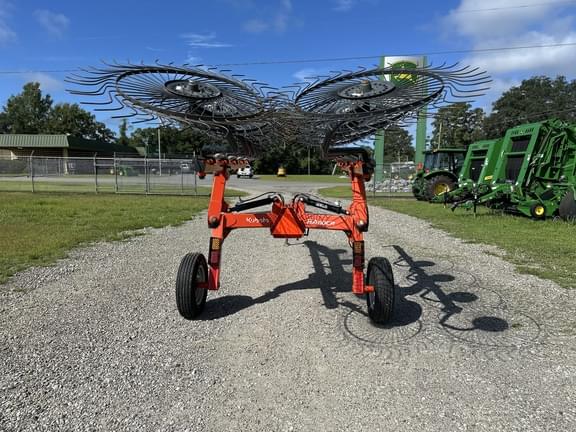 Image of Kubota RA110CR equipment image 3