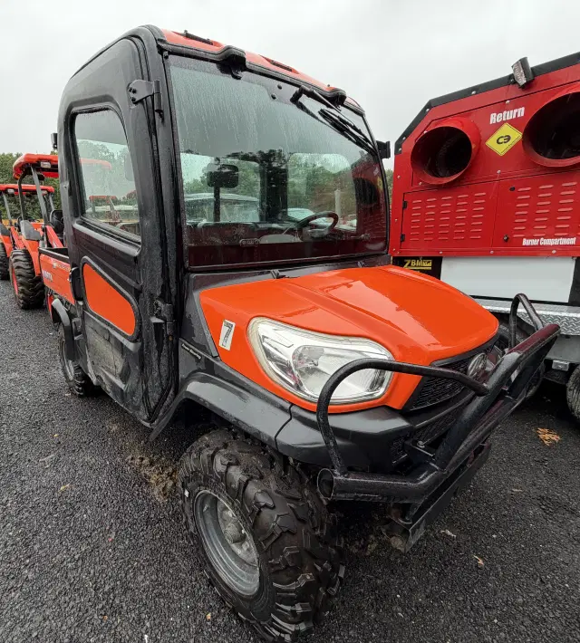 Image of Kubota RTV-X1100C equipment image 3