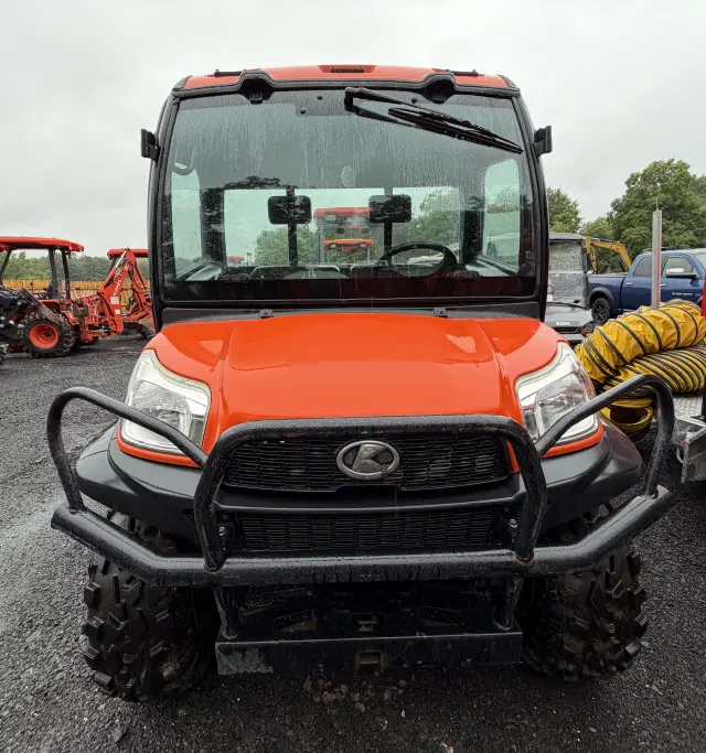 Image of Kubota RTV-X1100C equipment image 4