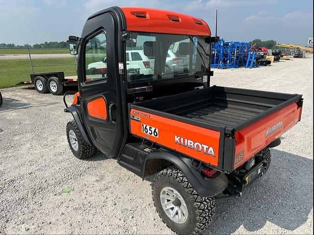 Image of Kubota RTV-X1100C equipment image 4