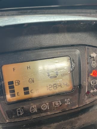 Image of Kubota RTV-X1140 equipment image 3