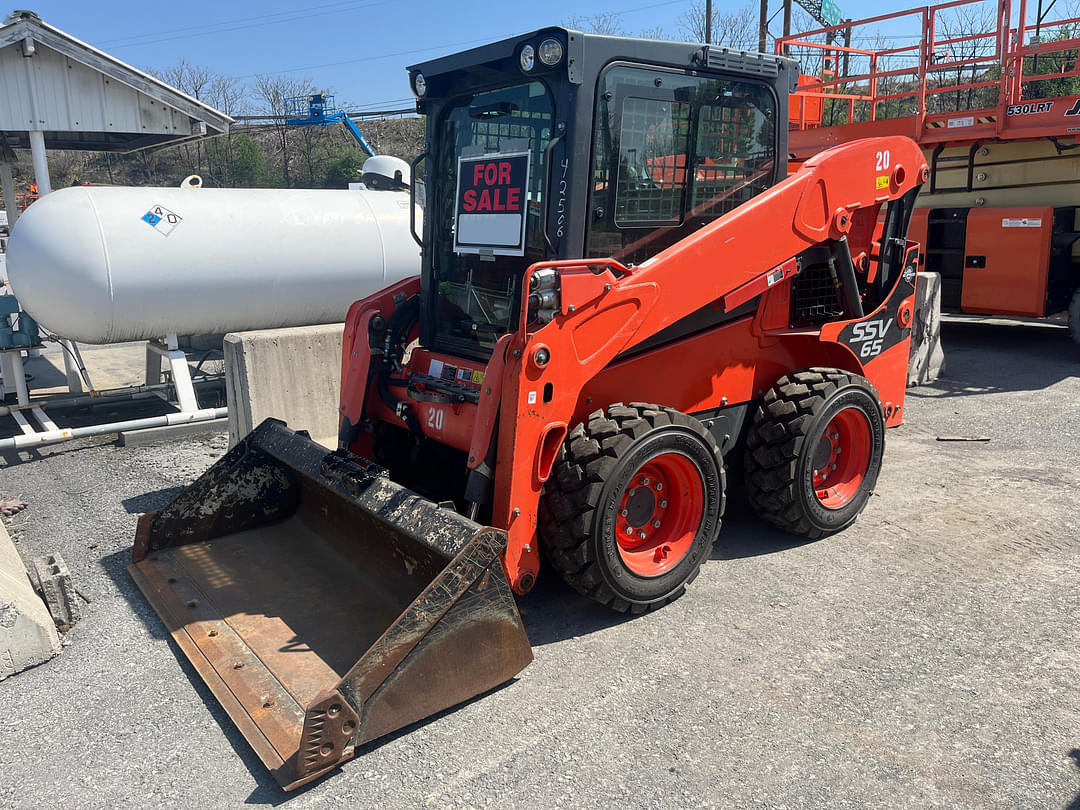 Image of Kubota SSV65 Primary image