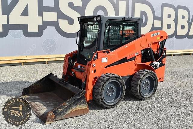 Image of Kubota SSV65 equipment image 1