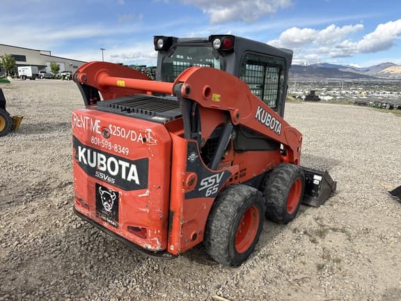 Image of Kubota SSV65 equipment image 4