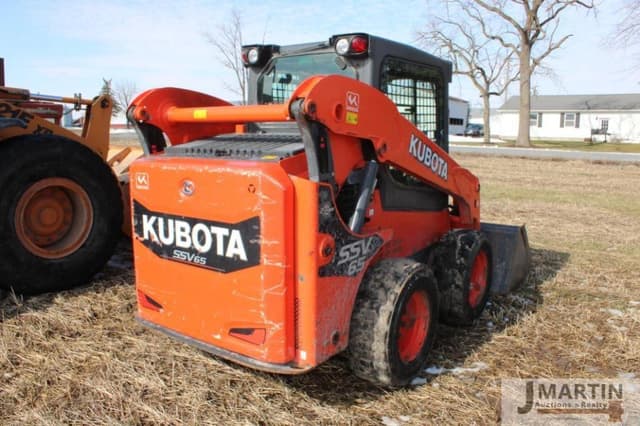 Image of Kubota SSV65 equipment image 2