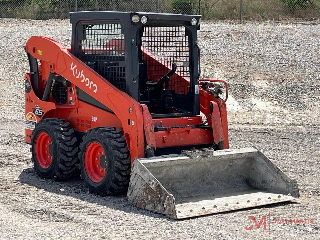 Image of Kubota SSV65 Primary image