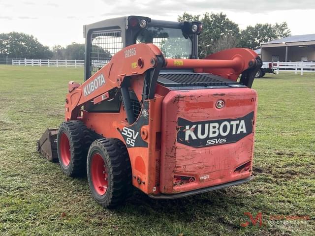 Image of Kubota SSV65 equipment image 3