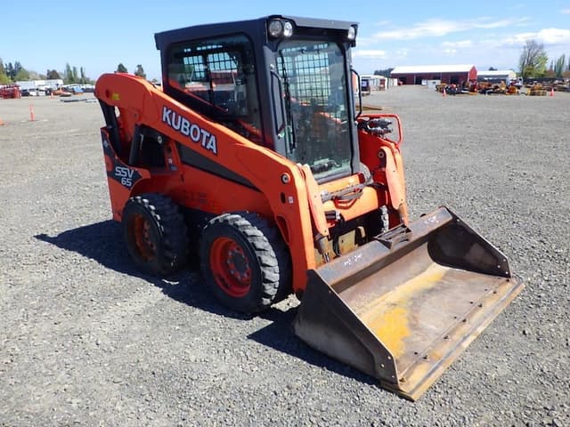Image of Kubota SSV65 equipment image 2
