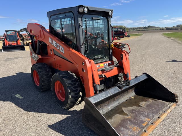 Image of Kubota SSV75 equipment image 2