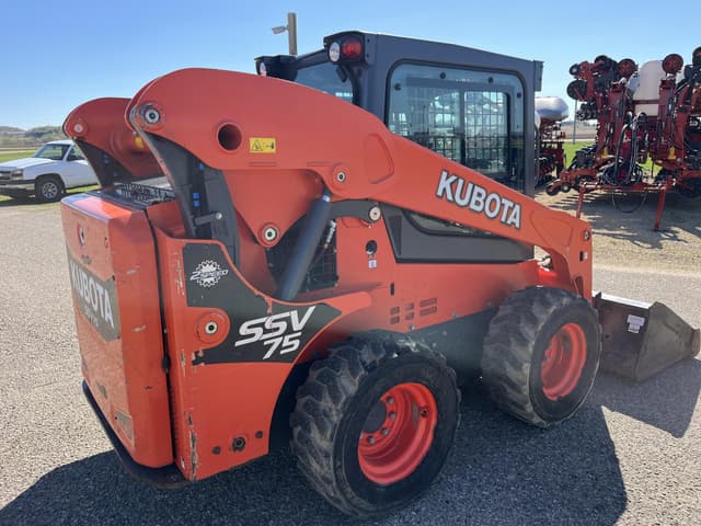 Image of Kubota SSV75 equipment image 3
